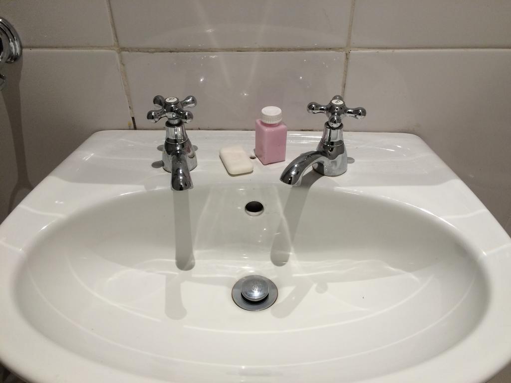 Acn International Regency Lodge Kempton Park Room photo