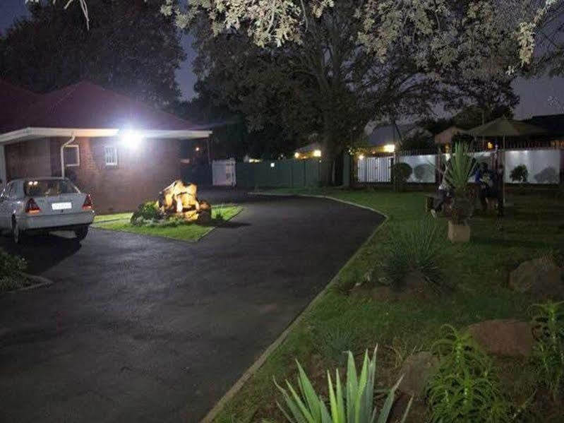 Acn International Regency Lodge Kempton Park Exterior photo