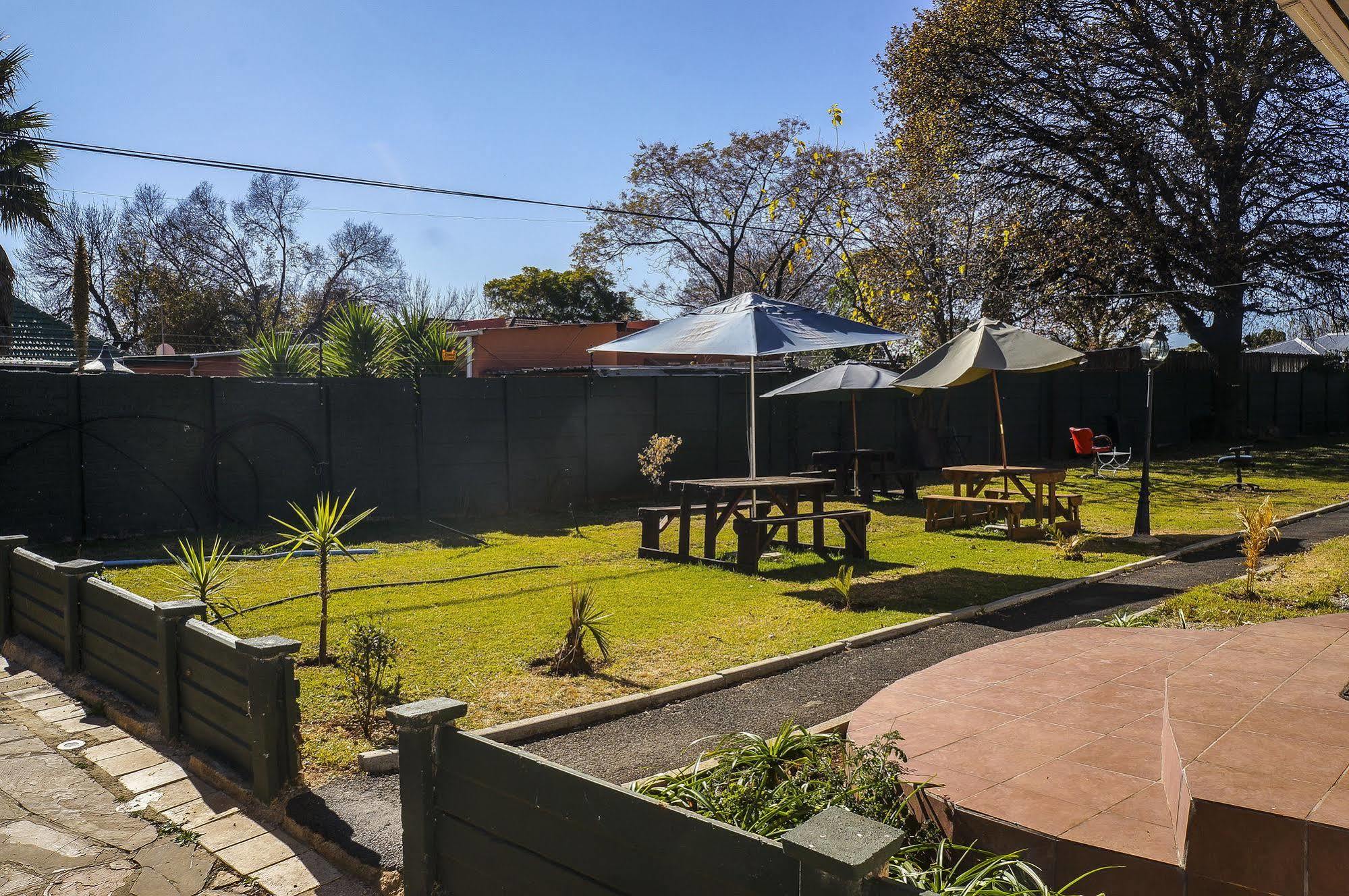 Acn International Regency Lodge Kempton Park Exterior photo